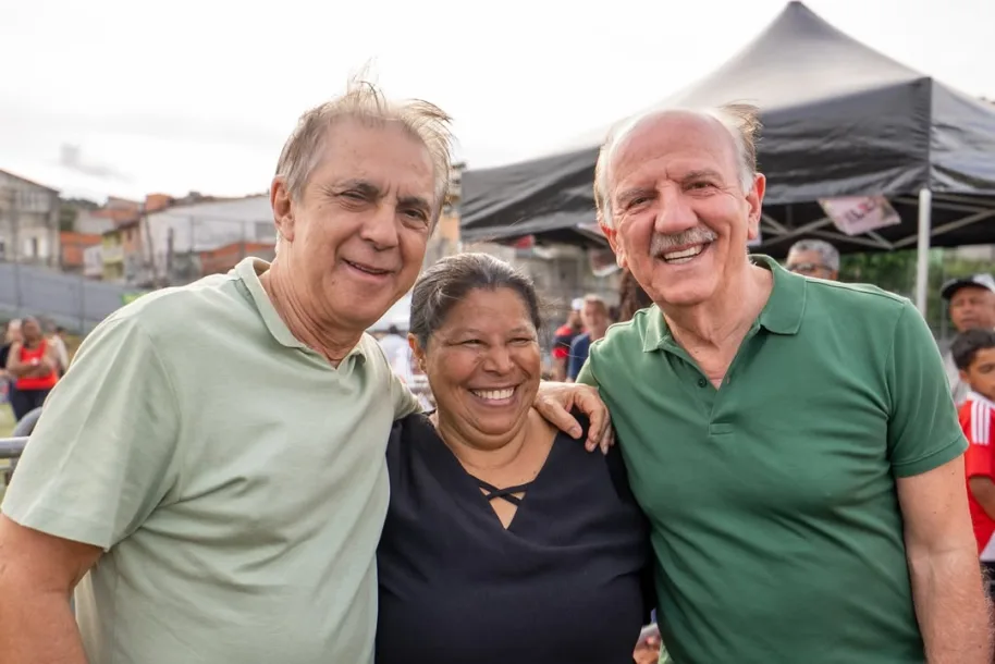 Beto Piteri e Rubens Furlan participam de homenagem emocionante às mães no Parque Viana