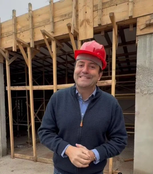Elvis Cezar anuncia construção de duas novas UBSs para ampliar atendimento em Santana de Parnaíba