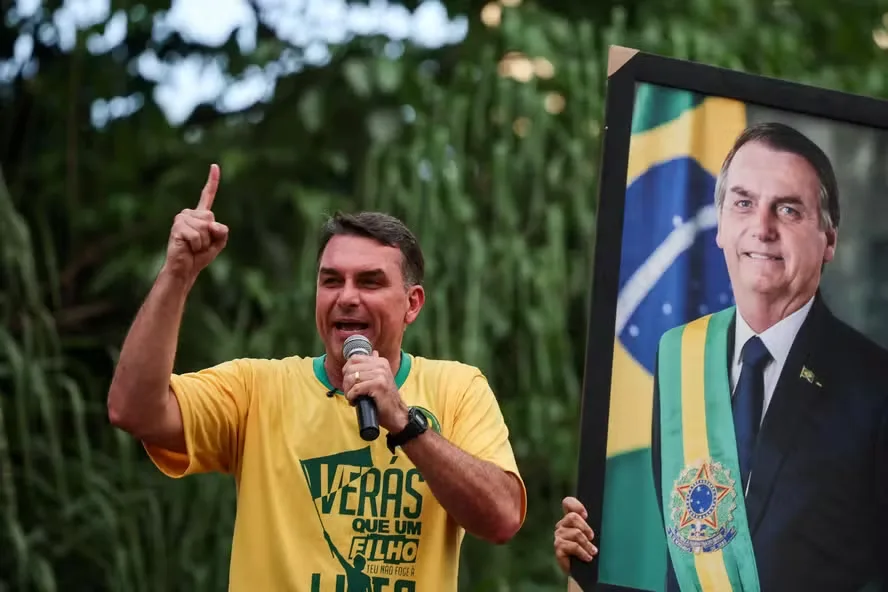 Nova Pesquisa GERP mostra Flávio Bolsonaro com 50% das intenções de voto no 2° turno. Lula tem 43%