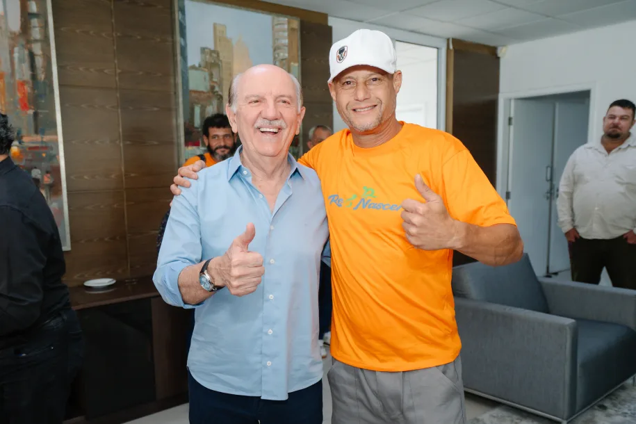 Beto Piteri recebe profissionais da Horta da Gente e participantes de projetos sociais