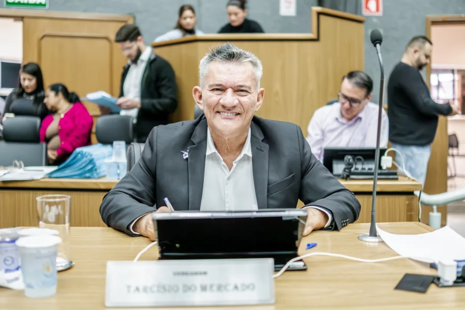 Tarcísio do Mercado propõe educação ambiental nas escolas